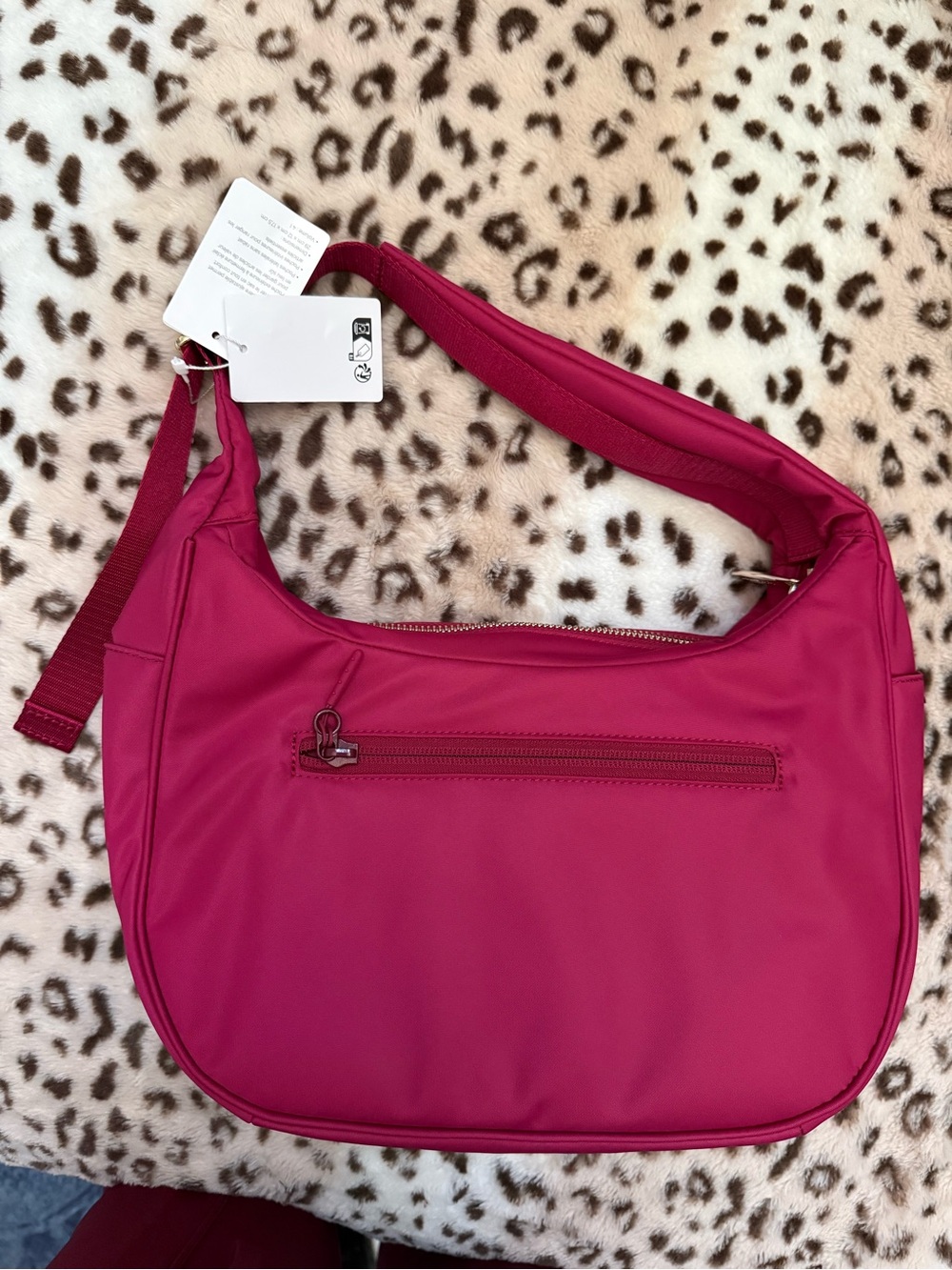 Lululemon Berry Rumble Women's 4L Shoulder Bag - Picture 2 of 2